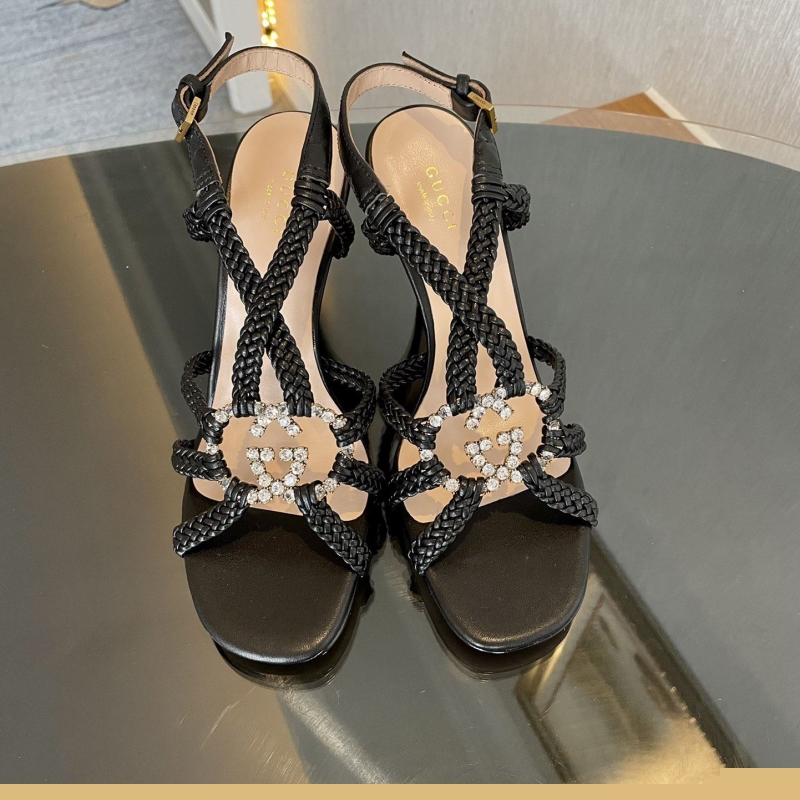 G*u*i high heels